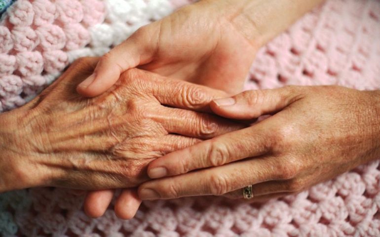 https://vertexpages.com/wp-content/uploads/2018/11/find-a-care-home-770x480.jpg